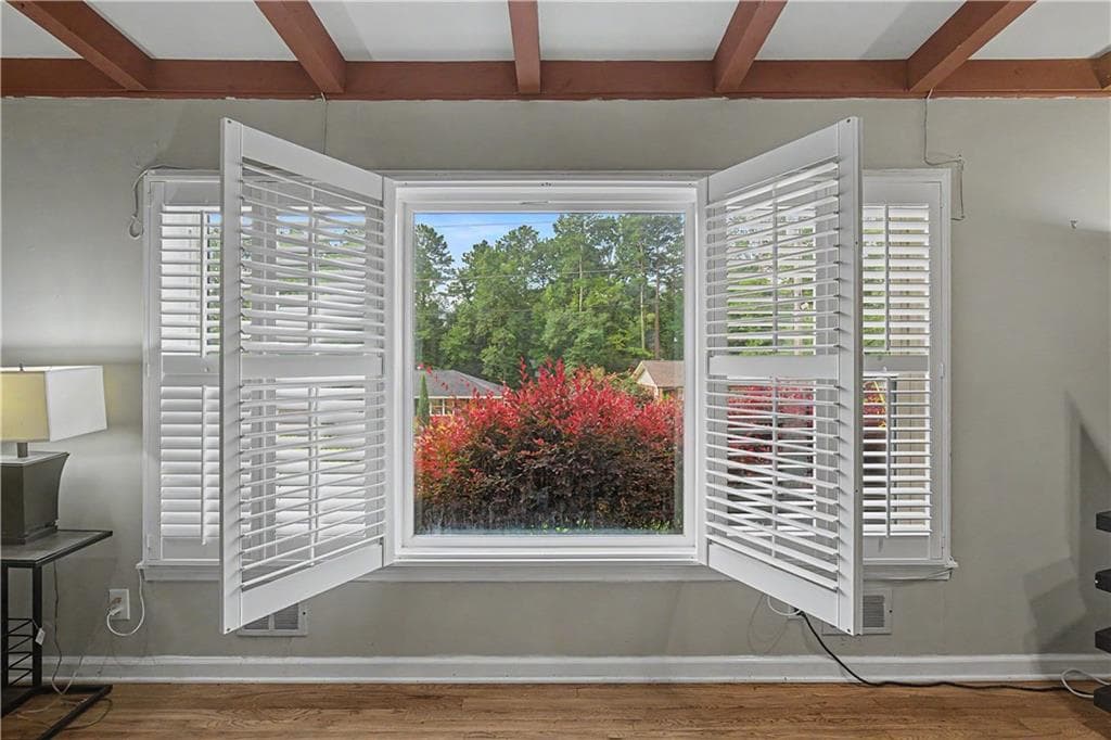3 bedroom, 2 bathroom, 1,150 sq ft single family residence for sale at 134 Larose Circle, Marietta, GA 30060 — photo 7