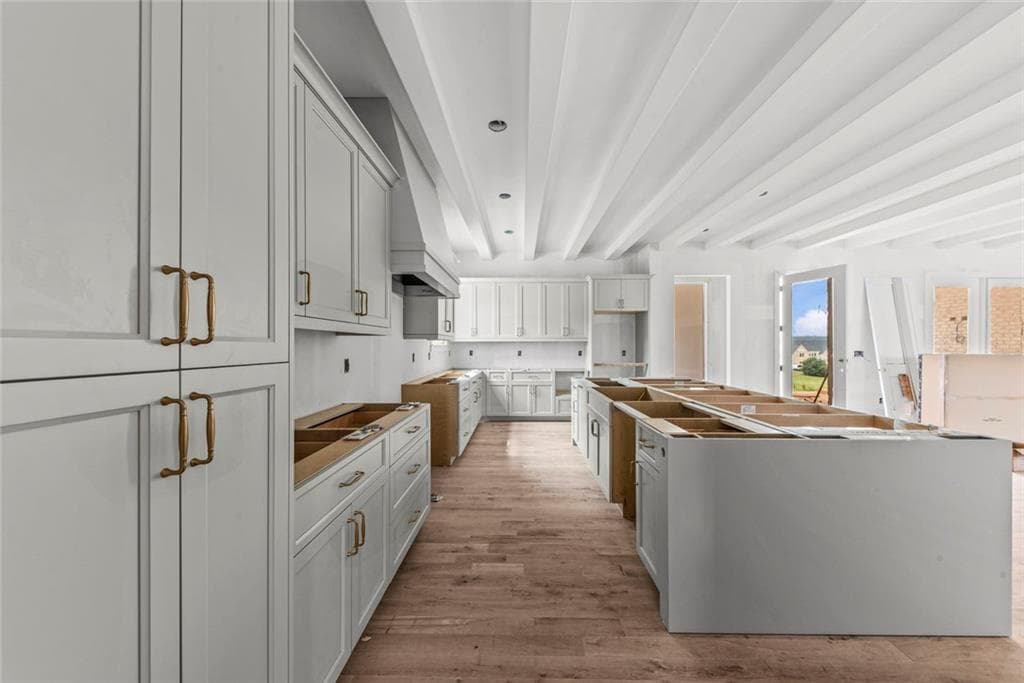 4 bedroom, 5 bathroom, 3,535 sq ft single family residence for sale at 1983 Malcom Estates Drive, Bogart, GA 30622 — photo 3