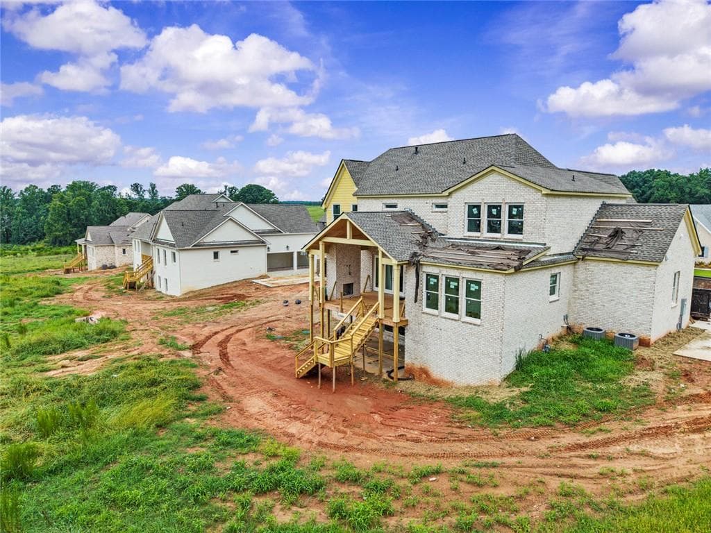 4 bedroom, 5 bathroom, 3,535 sq ft single family residence for sale at 1983 Malcom Estates Drive, Bogart, GA 30622 — photo 8