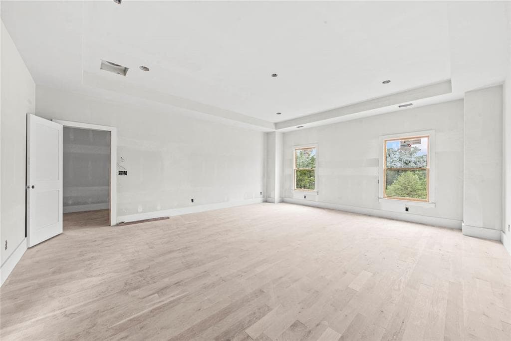 5 bedroom, 4 bathroom, 3,851 sq ft single family residence for sale at 1285 Malcom Estates Court, Bogart, GA 30622 — photo 6
