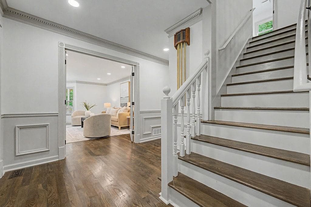 6 bedroom, 6 bathroom, 5,600 sq ft single family residence for sale at 228 Nacoochee Drive, Woodstock, GA 30188 — photo 5