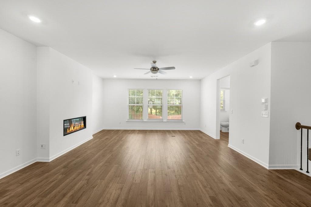 4 bedroom, 4 bathroom, 2,504 sq ft townhouse for sale at 6230 Kenbrook Drive, Tucker, GA 30084 — photo 4