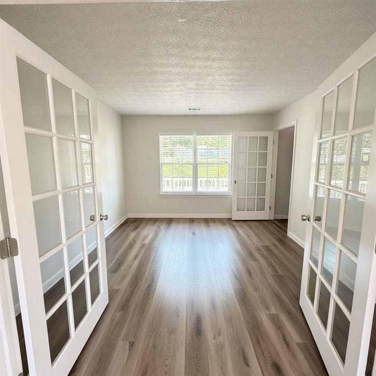 4 bedroom, 3 bathroom, 2,712 sq ft single family residence for sale at 632 Stonecrest Drive, Loganville, GA 30052 — photo 3