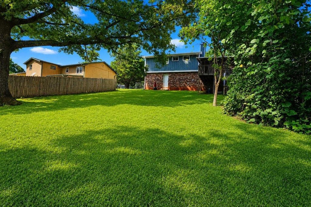 3 bedroom, 3 bathroom single family residence under contract at 970 Woodbridge Drive, Conyers, GA 30012 — photo 5