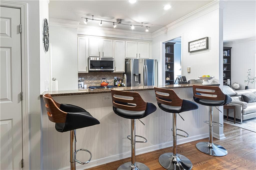3 bedroom, 4 bathroom, 1,558 sq ft townhouse for rent at 132 Church Street, Decatur, GA 30030 for $3,695 a month — photo 4