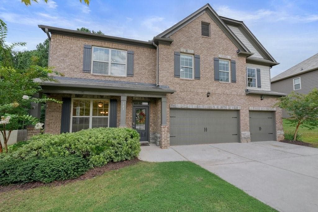 5 bedroom, 5 bathroom, 3,596 sq ft single family residence for sale at 183 Rushing Creek Trail, Dallas, GA 30132 — photo 2