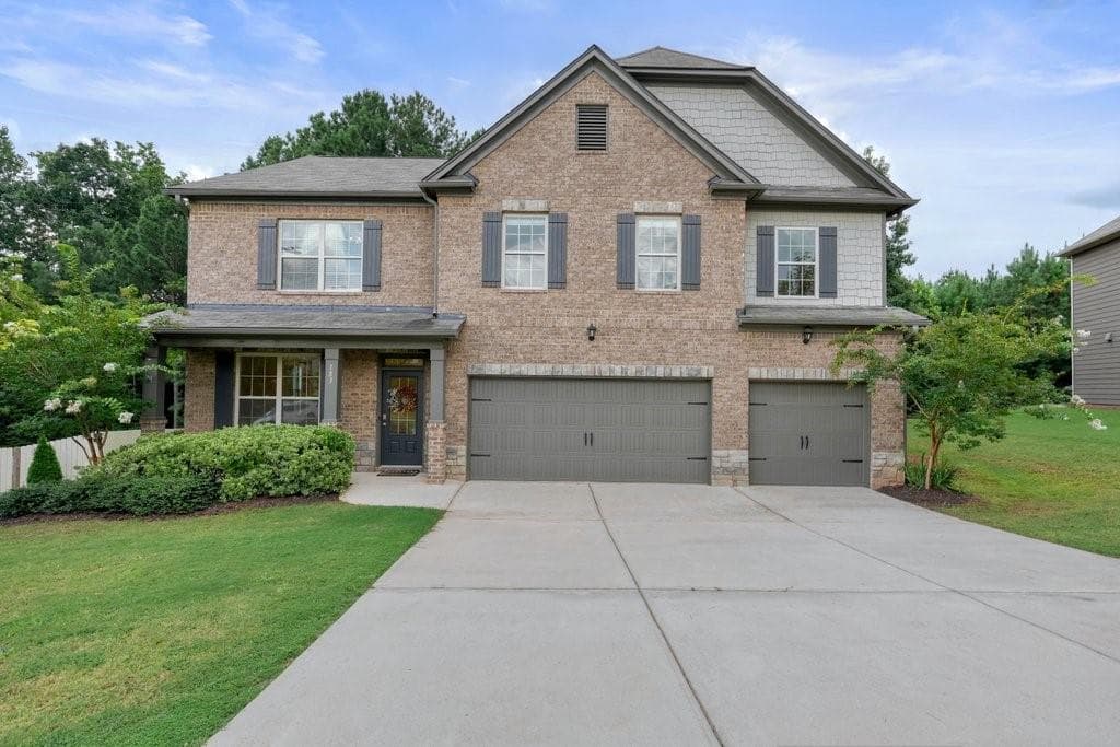 5 bedroom, 5 bathroom, 3,596 sq ft single family residence for sale at 183 Rushing Creek Trail, Dallas, GA 30132 — photo 3