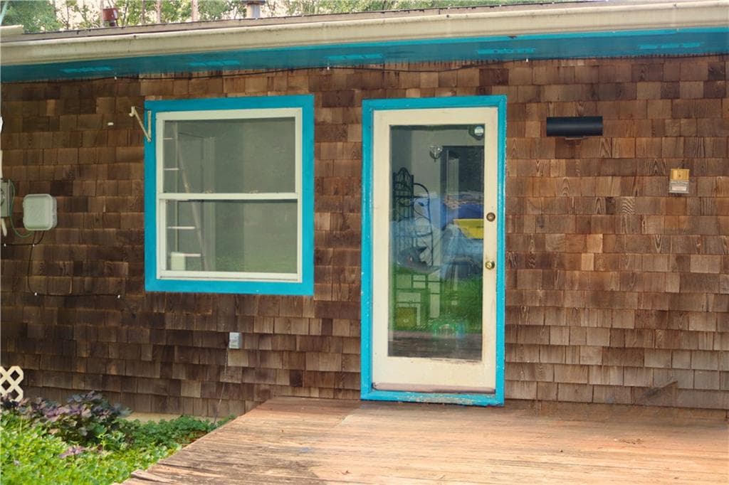 2 bedroom, 2 bathroom, 1,426 sq ft single family residence for sale at 6169 Hillvale Road, Lithonia, GA 30058 — photo 3