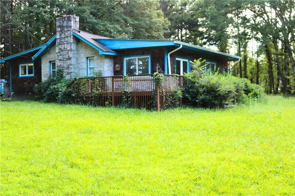 2 bedroom, 2 bathroom, 1,426 sq ft single family residence for sale at 6169 Hillvale Road, Lithonia, GA 30058