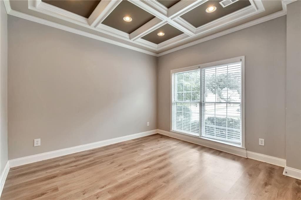 4 bedroom, 3 bathroom, 3,078 sq ft single family residence under contract at 1444 Oglethorpe Drive, Suwanee, GA 30024 — photo 5