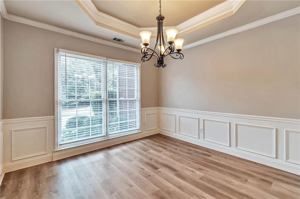 4 bedroom, 3 bathroom, 3,078 sq ft single family residence under contract at 1444 Oglethorpe Drive, Suwanee, GA 30024 — photo 8
