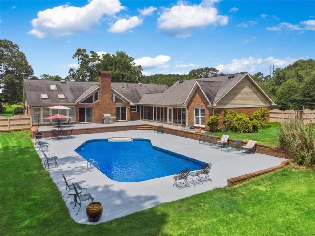 3 bedroom, 3 bathroom, 2,697 sq ft single family residence for rent at 1061 Highway 92, Fayetteville, GA 30214 for $5,800 a month — photo 2