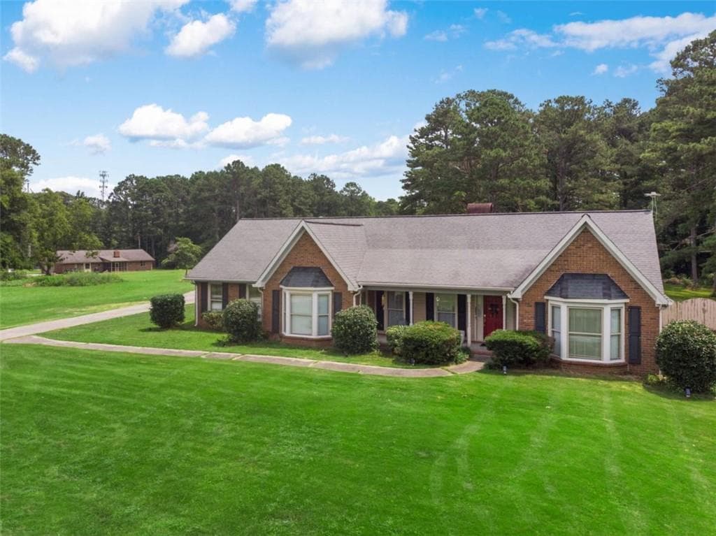 3 bedroom, 3 bathroom, 2,697 sq ft single family residence for rent at 1061 Highway 92, Fayetteville, GA 30214 for $5,800 a month — photo 6