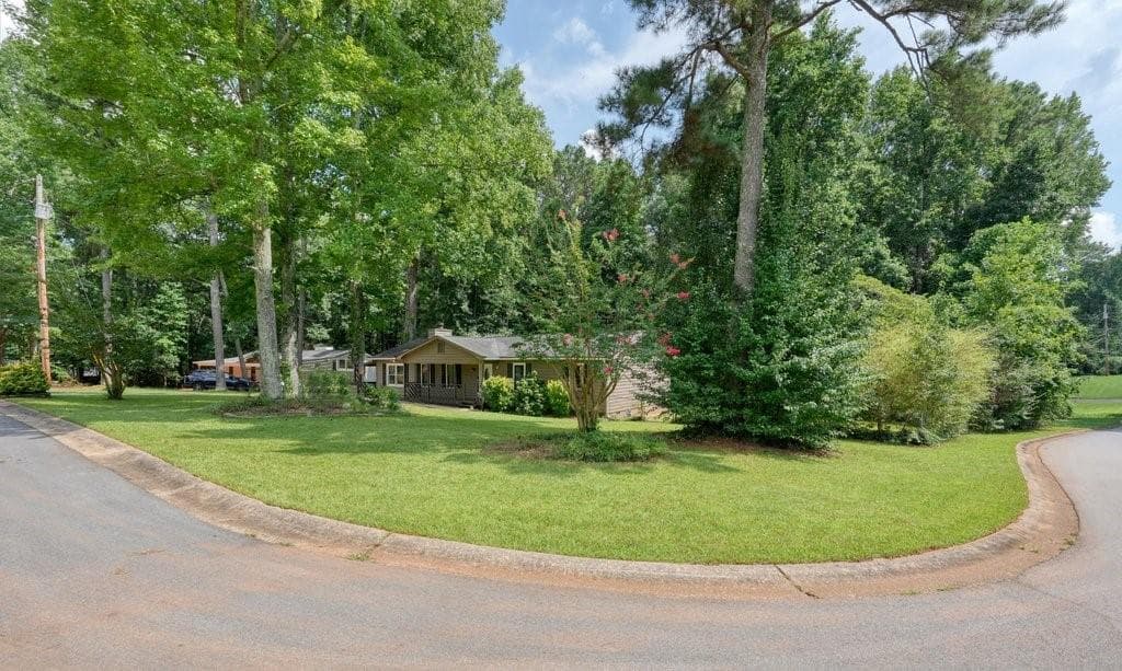 3 bedroom, 2 bathroom, 1,558 sq ft single family residence for sale at 16 Allen Lane, Dallas, GA 30157 — photo 7