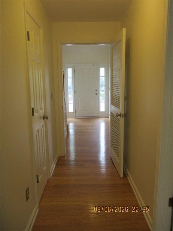 3 bedroom, 4 bathroom, 2,035 sq ft townhouse for rent at 1112 Thornborough Drive, Alpharetta, GA 30004 for $2,250 a month — photo 4