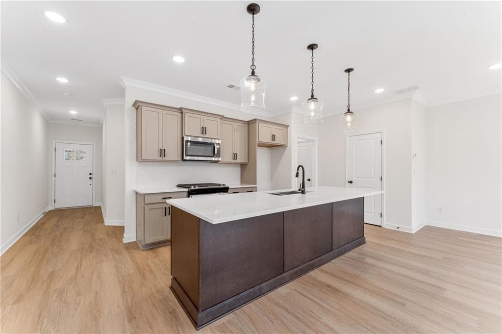 3 bedroom, 3 bathroom, 1,805 sq ft townhouse for sale at 543 Feldspar Way, Lawrenceville, GA 30043 — photo 10