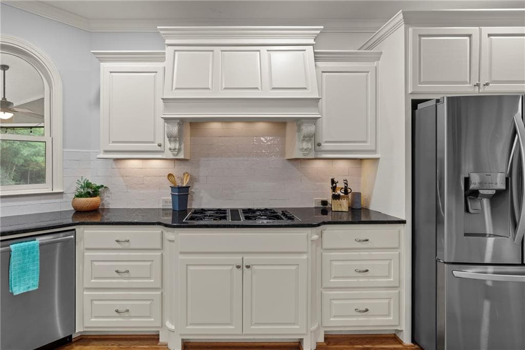 6 bedroom, 5 bathroom, 6,107 sq ft single family residence under contract at 507 Blue Ridge Way, Canton, GA 30114 — photo 9