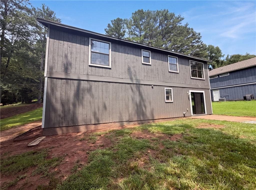3 bedroom, 3 bathroom, 1,672 sq ft single family residence for sale at 165 Splitwood Lane, Fairburn, GA 30213 — photo 6
