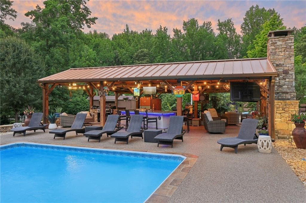 6 bedroom, 5 bathroom, 4,666 sq ft single family residence for sale at 3769 Tupelo Trail, Auburn, GA 30011 — photo 5