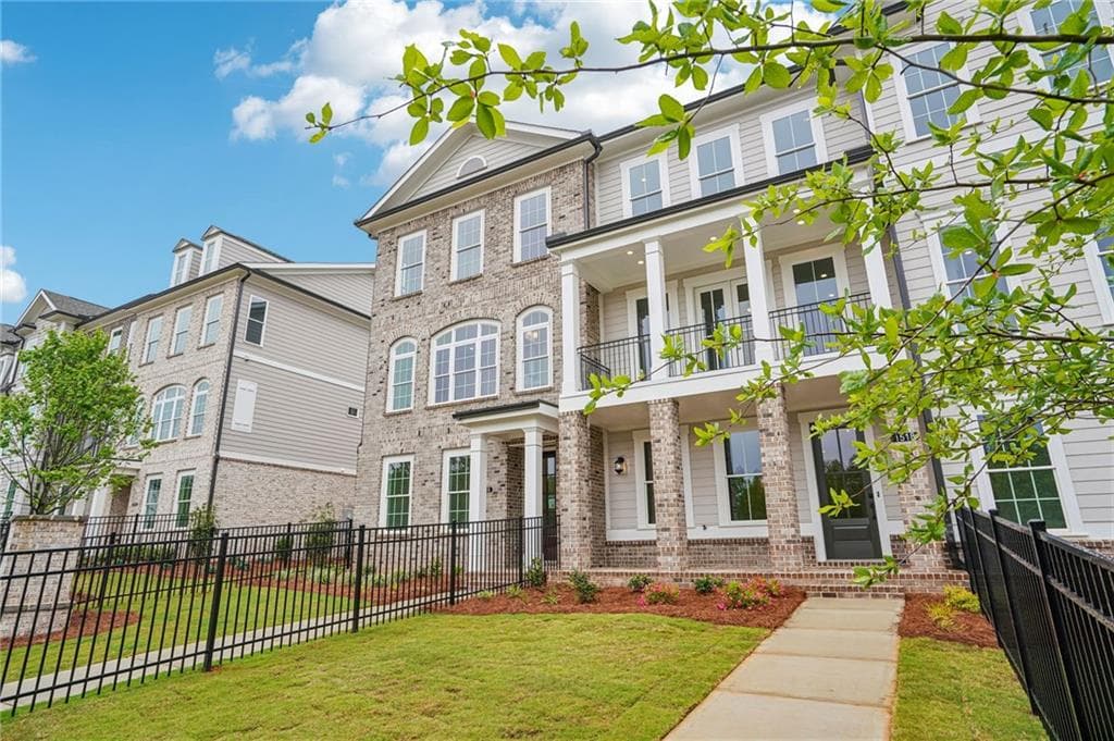 4 bedroom, 4 bathroom, 2,092 sq ft townhouse for sale at 1503 Southbend Cove 436, Cumming, GA 30041