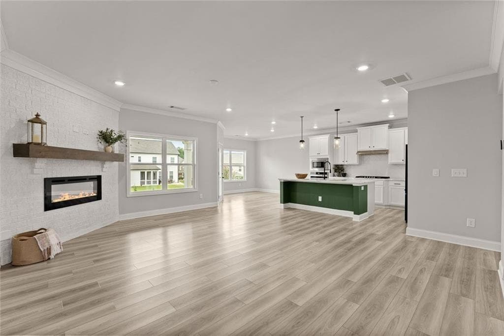4 bedroom, 3 bathroom, 2,300 sq ft single family residence for sale at 7125 Birch View Court, Flowery Branch, GA 30542 — photo 9