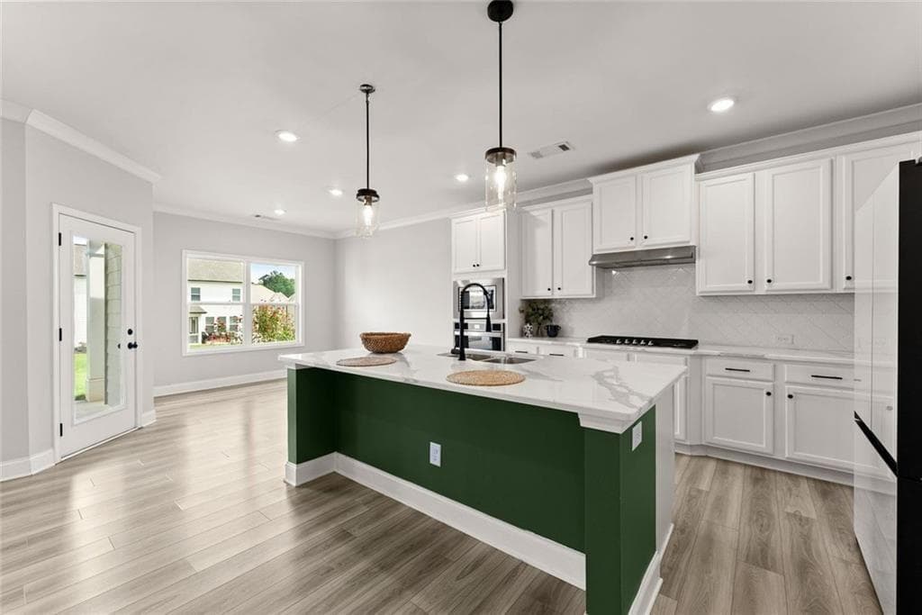 4 bedroom, 3 bathroom, 2,300 sq ft single family residence for sale at 7125 Birch View Court, Flowery Branch, GA 30542 — photo 10