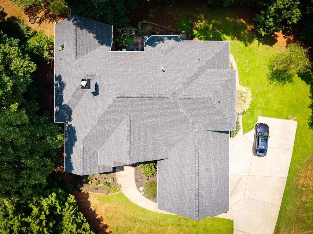 5 bedroom, 5 bathroom, 4,850 sq ft single family residence for sale at 12426 Edgewater Drive, Hampton, GA 30228 — photo 3