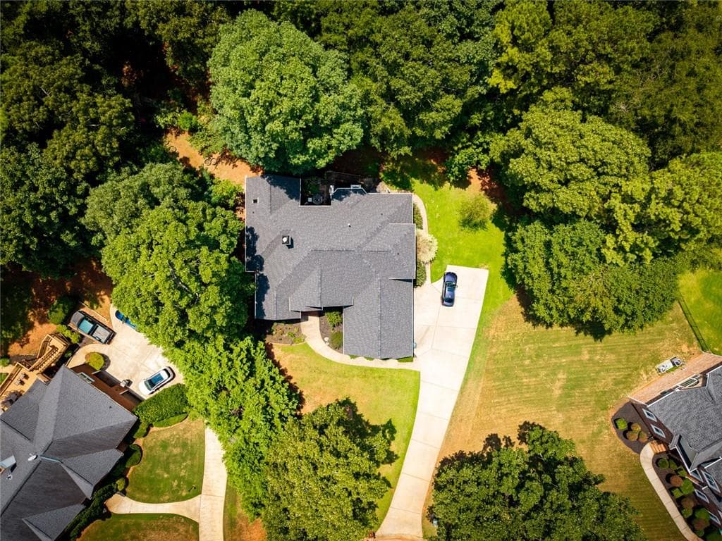 5 bedroom, 5 bathroom, 4,850 sq ft single family residence for sale at 12426 Edgewater Drive, Hampton, GA 30228 — photo 4