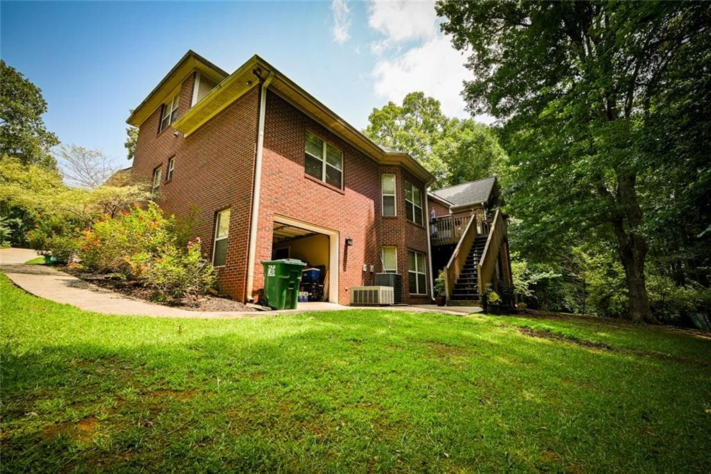 5 bedroom, 5 bathroom, 4,850 sq ft single family residence for sale at 12426 Edgewater Drive, Hampton, GA 30228 — photo 10