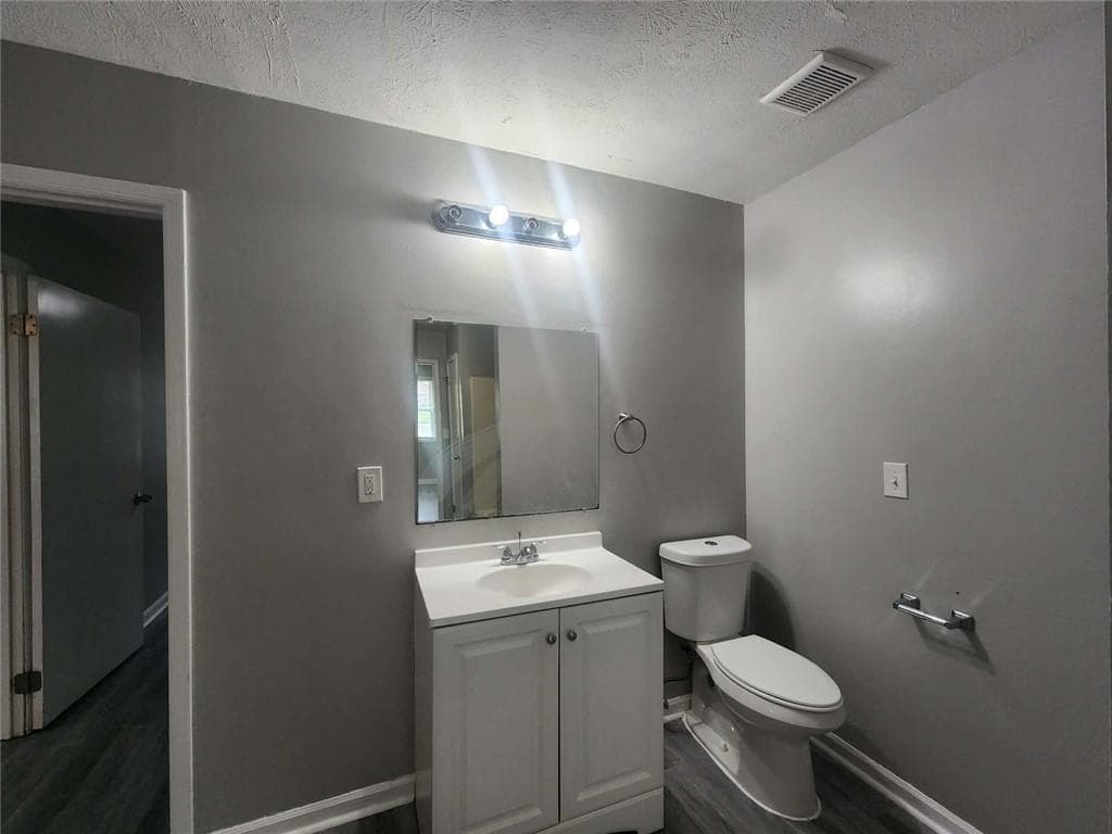 2 bedroom, 1 bathroom, 2,016 sq ft duplex for rent at 1168 Pinedale Circle, Conyers, GA 30012 for $1,300 a month — photo 10