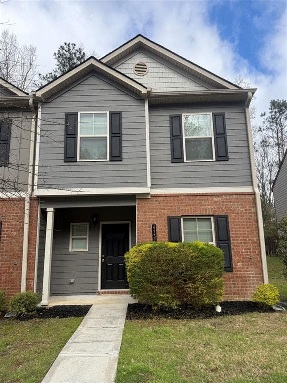 4 bedroom, 3 bathroom, 1,821 sq ft townhouse for sale at 4157 Shoals Lane, Union City, GA 30291 — photo 1 of 20