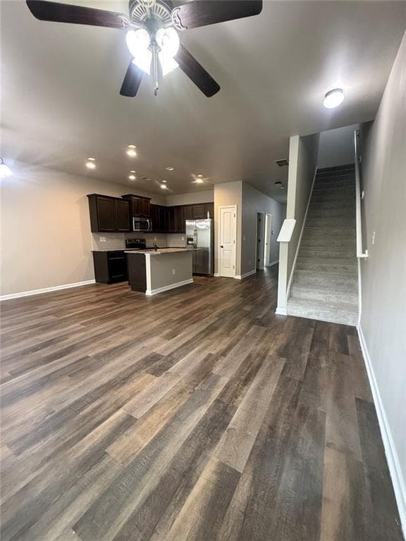 4 bedroom, 3 bathroom, 1,821 sq ft townhouse for sale at 4157 Shoals Lane, Union City, GA 30291 — photo 7