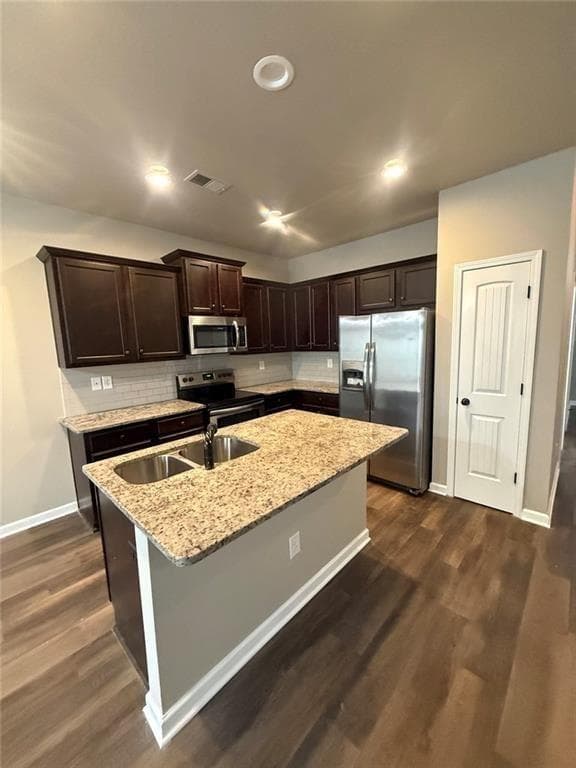 4 bedroom, 3 bathroom, 1,821 sq ft townhouse for sale at 4157 Shoals Lane, Union City, GA 30291 — photo 6