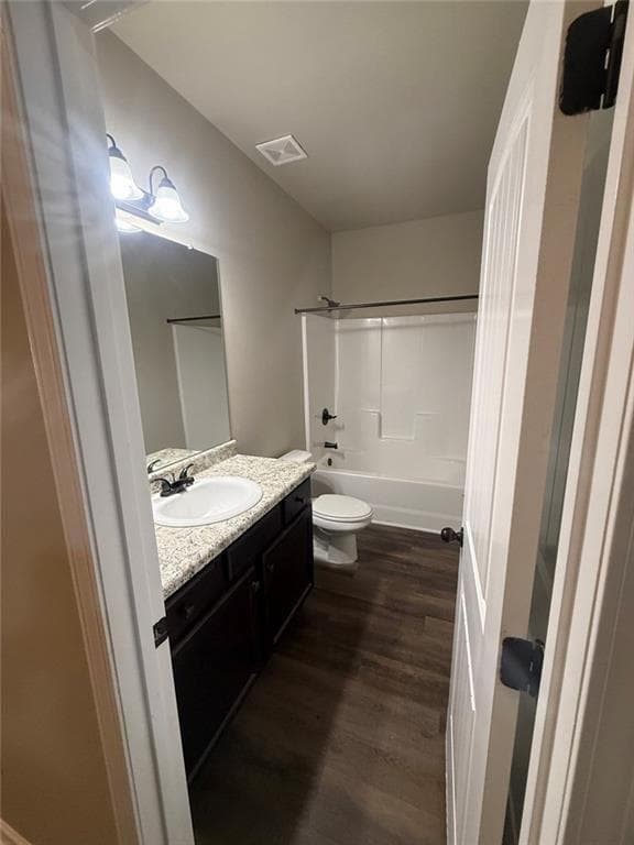 4 bedroom, 3 bathroom, 1,821 sq ft townhouse for sale at 4157 Shoals Lane, Union City, GA 30291 — photo 4
