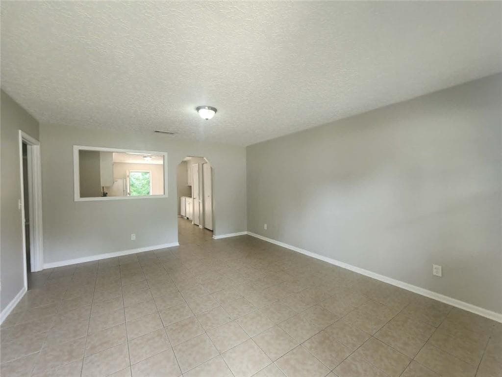 2 bedroom, 1 bathroom, 1,998 sq ft duplex for rent at 115 Plum Orchard Road Unit A, Covington, GA 30016 for $1,250 a month — photo 2