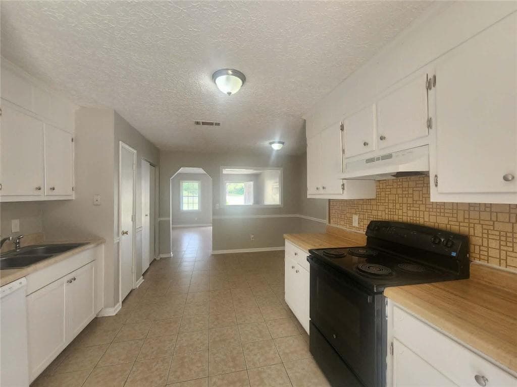 2 bedroom, 1 bathroom, 1,998 sq ft duplex for rent at 115 Plum Orchard Road Unit A, Covington, GA 30016 for $1,250 a month — photo 5