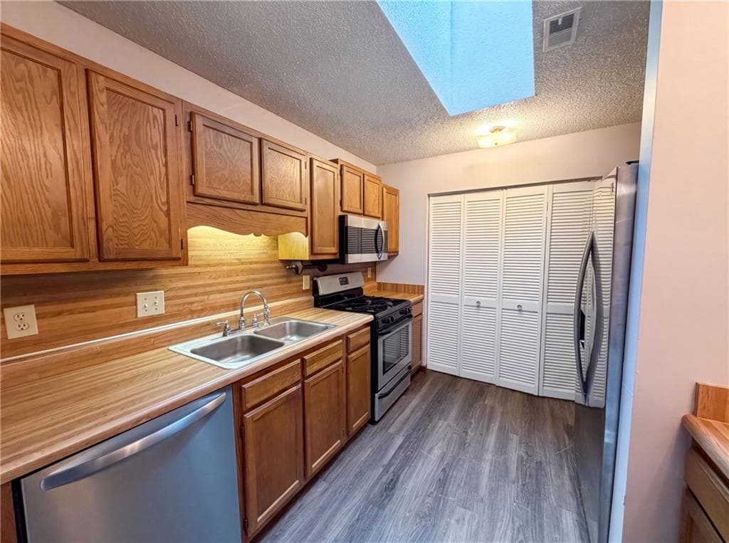 2 bedroom, 2 bathroom, 1,428 sq ft townhouse under contract at 282 Toweridge Drive, Marietta, GA 30064 — photo 6