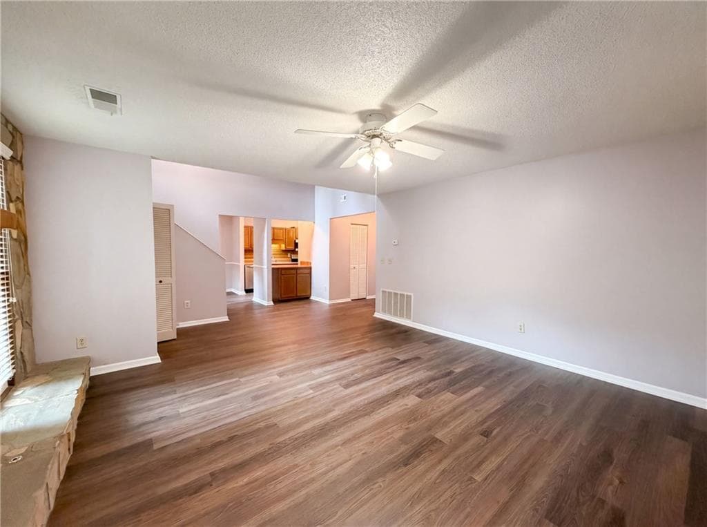 2 bedroom, 2 bathroom, 1,428 sq ft townhouse under contract at 282 Toweridge Drive, Marietta, GA 30064 — photo 10