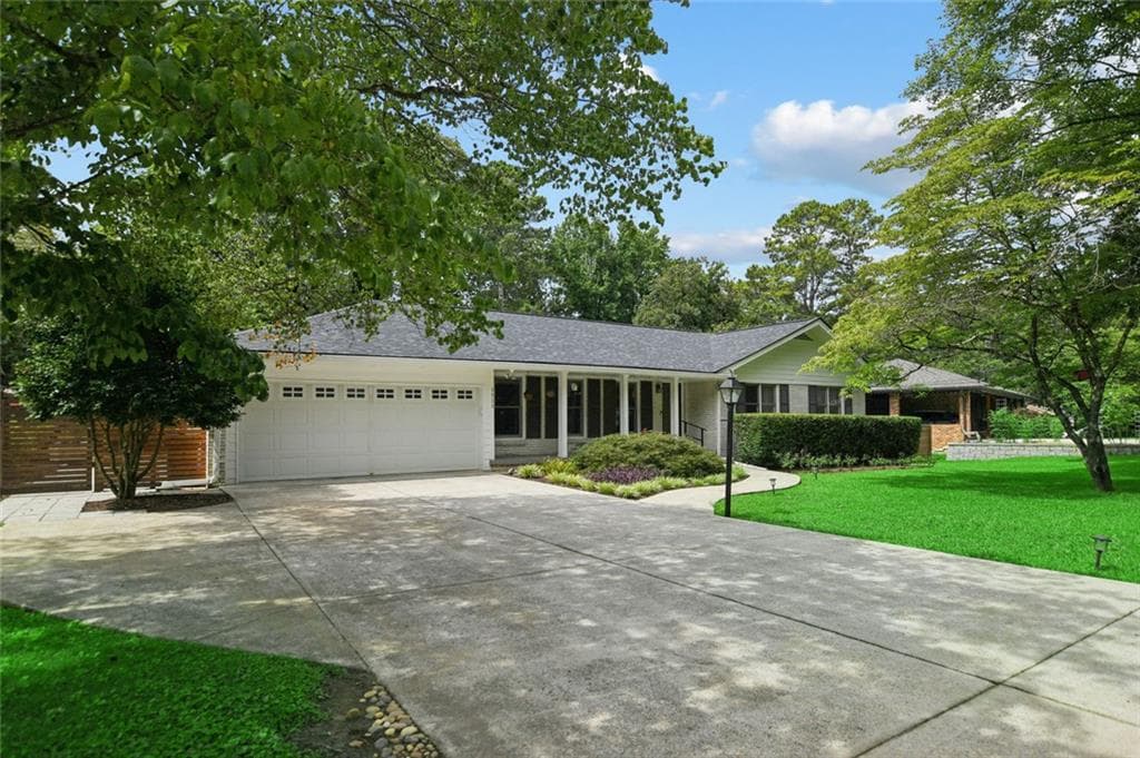 3 bedroom, 2 bathroom, 1,928 sq ft single family residence for sale at 3929 Gladney Drive, Atlanta, GA 30340 — photo 2