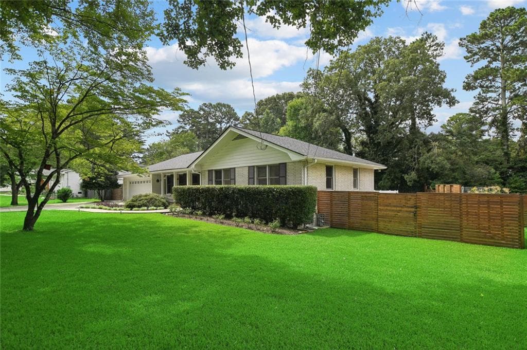 3 bedroom, 2 bathroom, 1,928 sq ft single family residence for sale at 3929 Gladney Drive, Atlanta, GA 30340 — photo 4