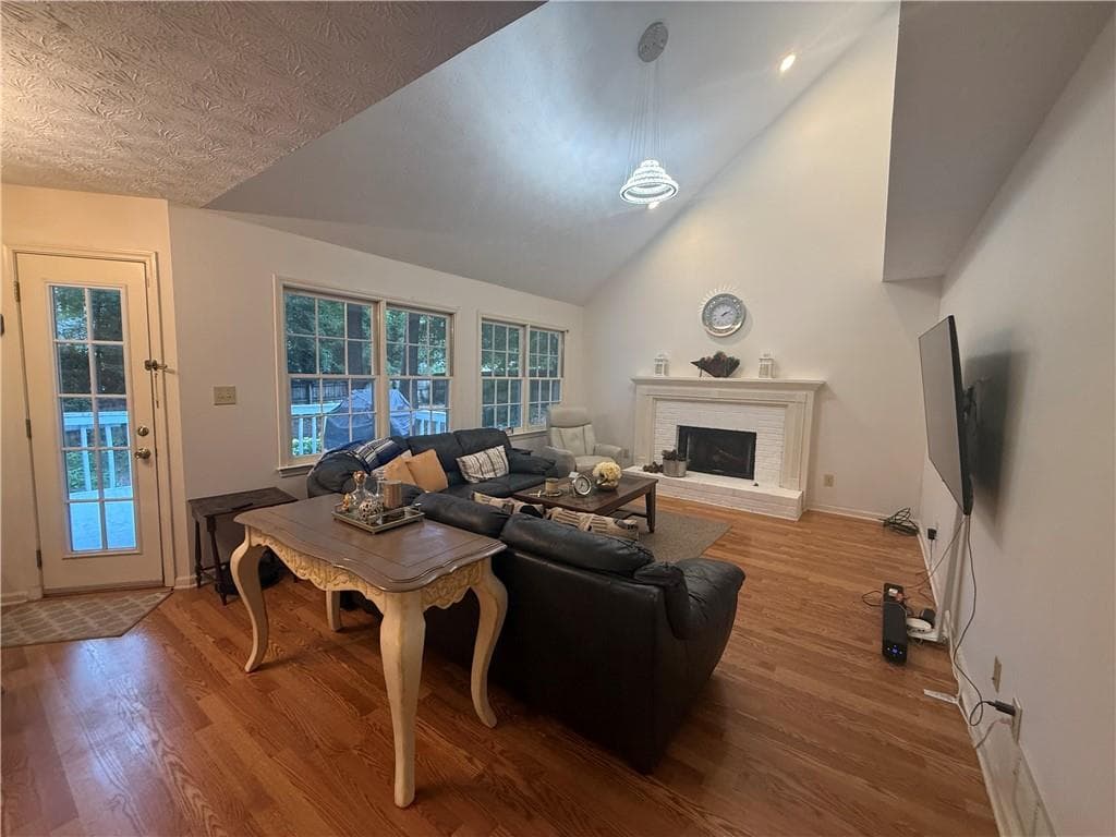 4 bedroom, 3 bathroom, 1,948 sq ft single family residence for sale at 2965 Riverbend Drive, Snellville, GA 30078 — photo 2