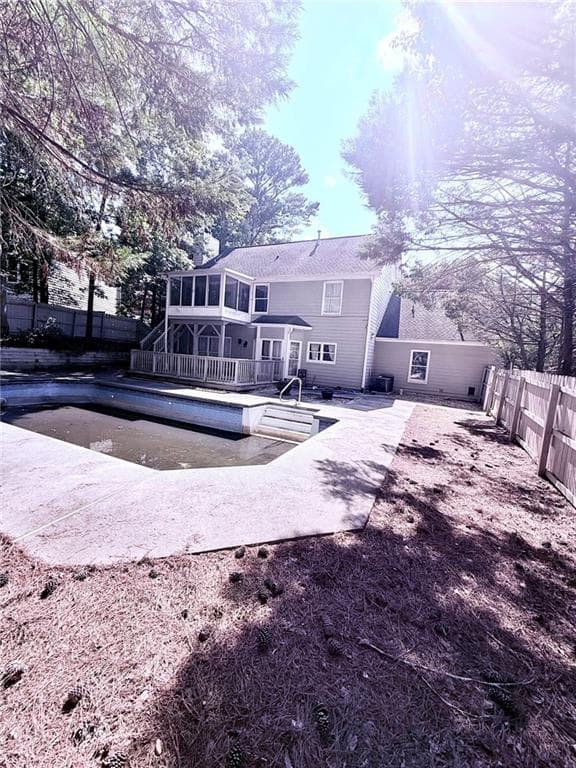 4 bedroom, 3 bathroom, 2,445 sq ft single family residence for sale at 2887 Kingstream Drive, Snellville, GA 30039 — photo 6