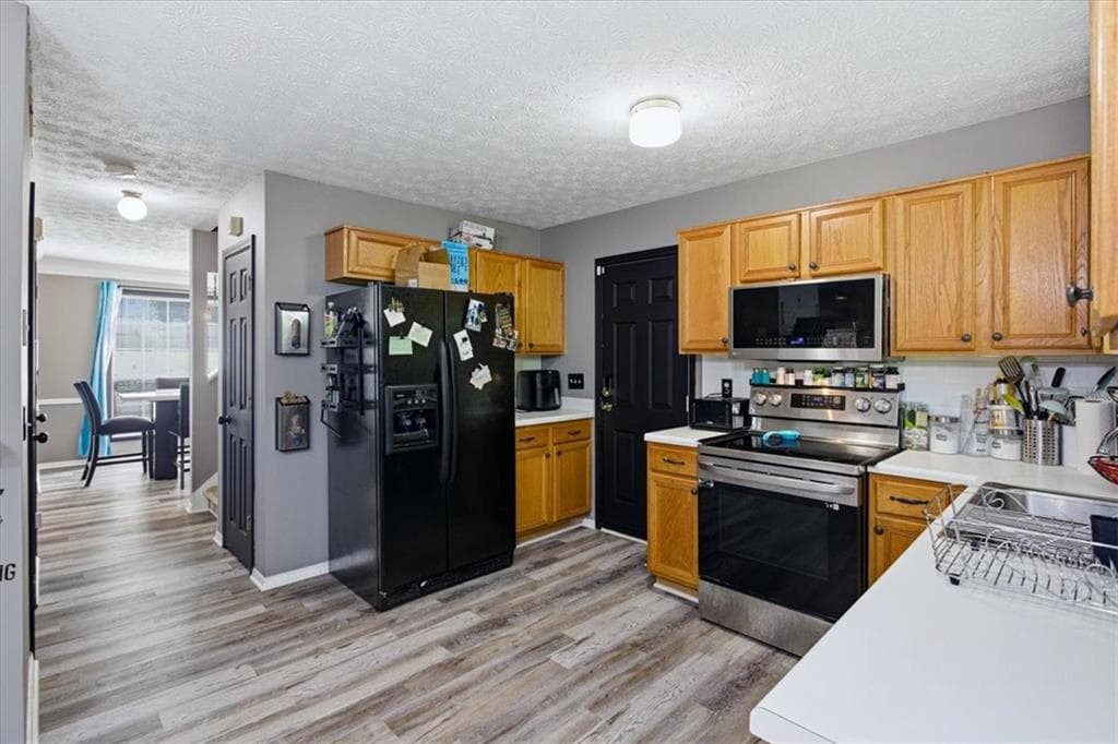 3 bedroom, 3 bathroom, 1,400 sq ft single family residence for sale at 1459 Bridgewater Branch, Stone Mountain, GA 30088 — photo 4
