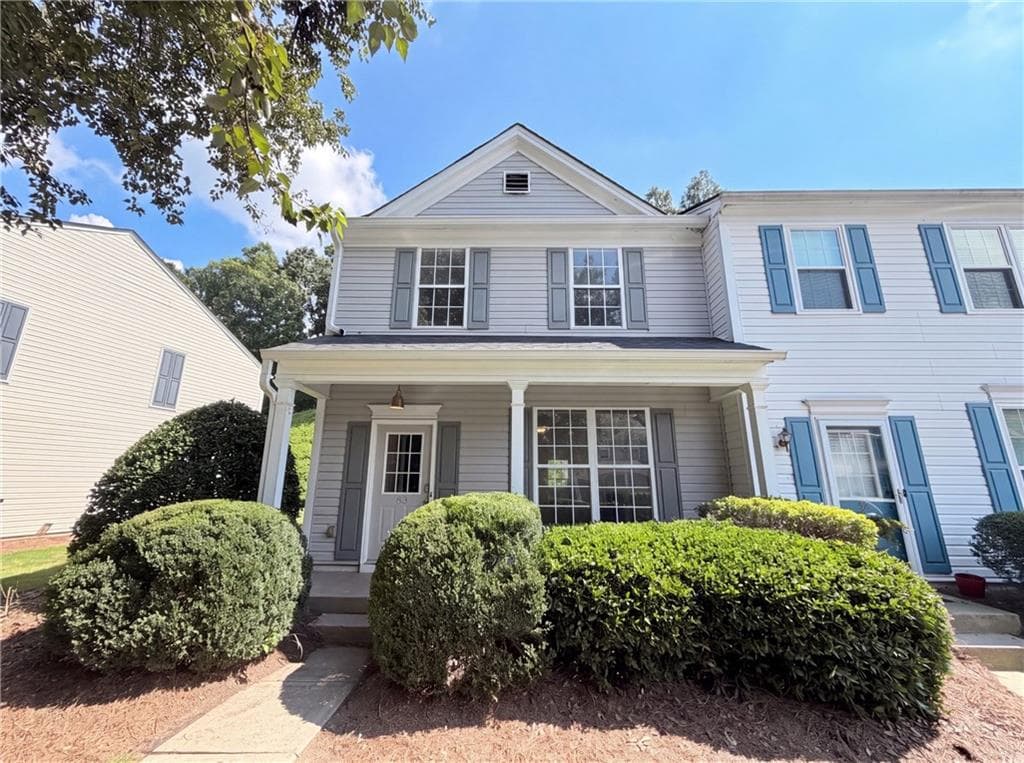3 bedroom, 3 bathroom, 1,386 sq ft home for sale at 9155 Nesbit Ferry Road 53, Alpharetta, GA