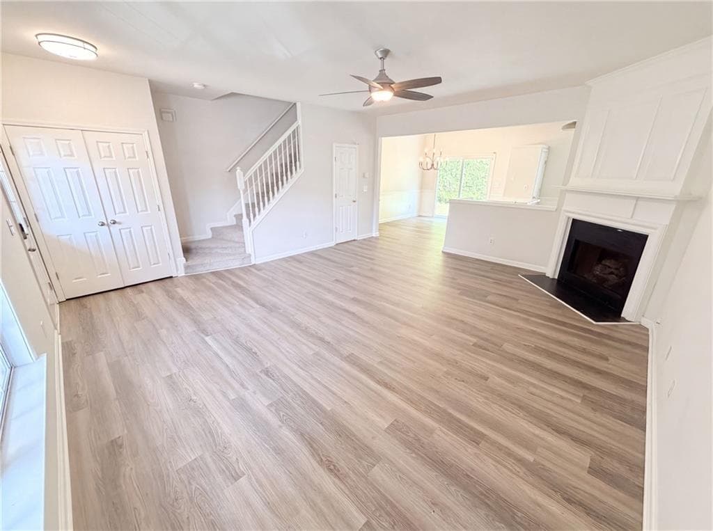 3 bedroom, 3 bathroom, 1,386 sq ft townhouse for sale at 9155 Nesbit Ferry Road 53, Alpharetta, GA 30022 — photo 3