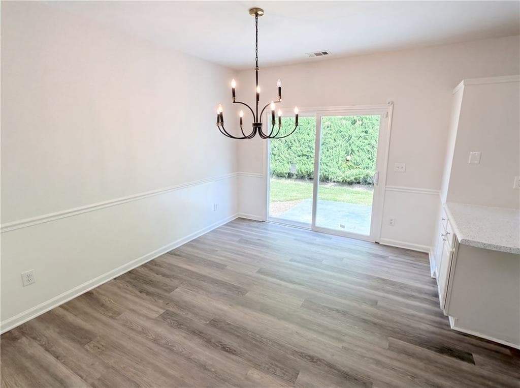 3 bedroom, 3 bathroom, 1,386 sq ft townhouse for sale at 9155 Nesbit Ferry Road 53, Alpharetta, GA 30022 — photo 10