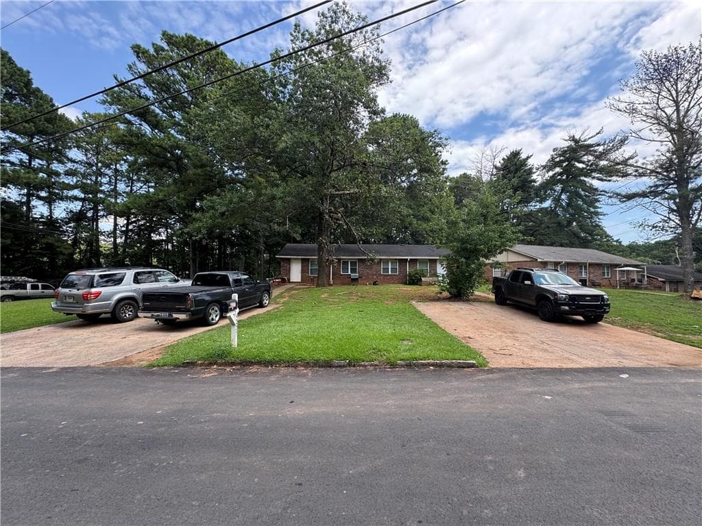 duplex for sale at 4227 Woodwin Court, Atlanta, GA 30360 — photo 2