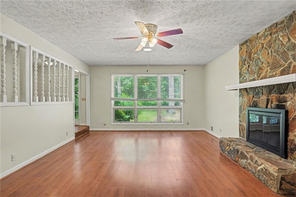 3 bedroom, 2 bathroom, 2,479 sq ft single family residence for sale at 346 Buckingham Drive, Conyers, GA 30094 — photo 10
