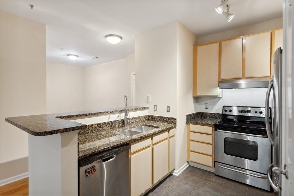 2 bedroom, 2 bathroom, 1,077 sq ft condominium for rent at 821 Ralph McGill Boulevard 2410, Atlanta, GA 30306 for $2,300 a month — photo 1 of 27