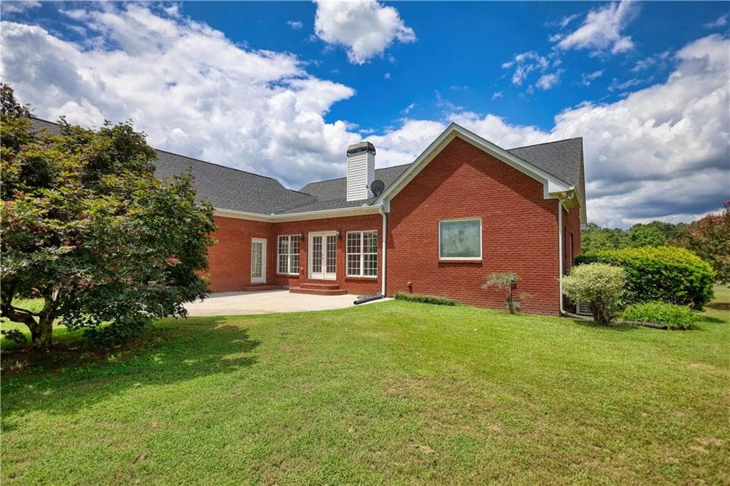 3 bedroom, 2 bathroom, 2,420 sq ft single family residence for sale at 2899 N Sharon Church Road, Loganville, GA 30052 — photo 7